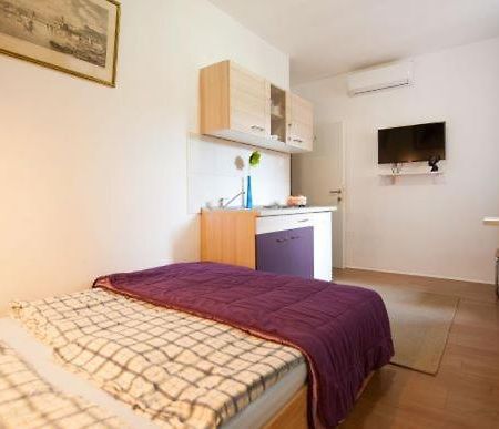 Centar 2 Private Room With Ensuite And Kitchenette Split Eksteriør billede